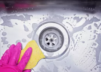 Çelik Evye Çizikleri