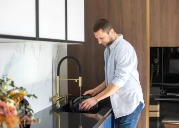 En Kaliteli Mutfak Bataryası: Doğru Marka ve Malzeme Nasıl Seçilir?